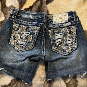 Miss me shorts size 27